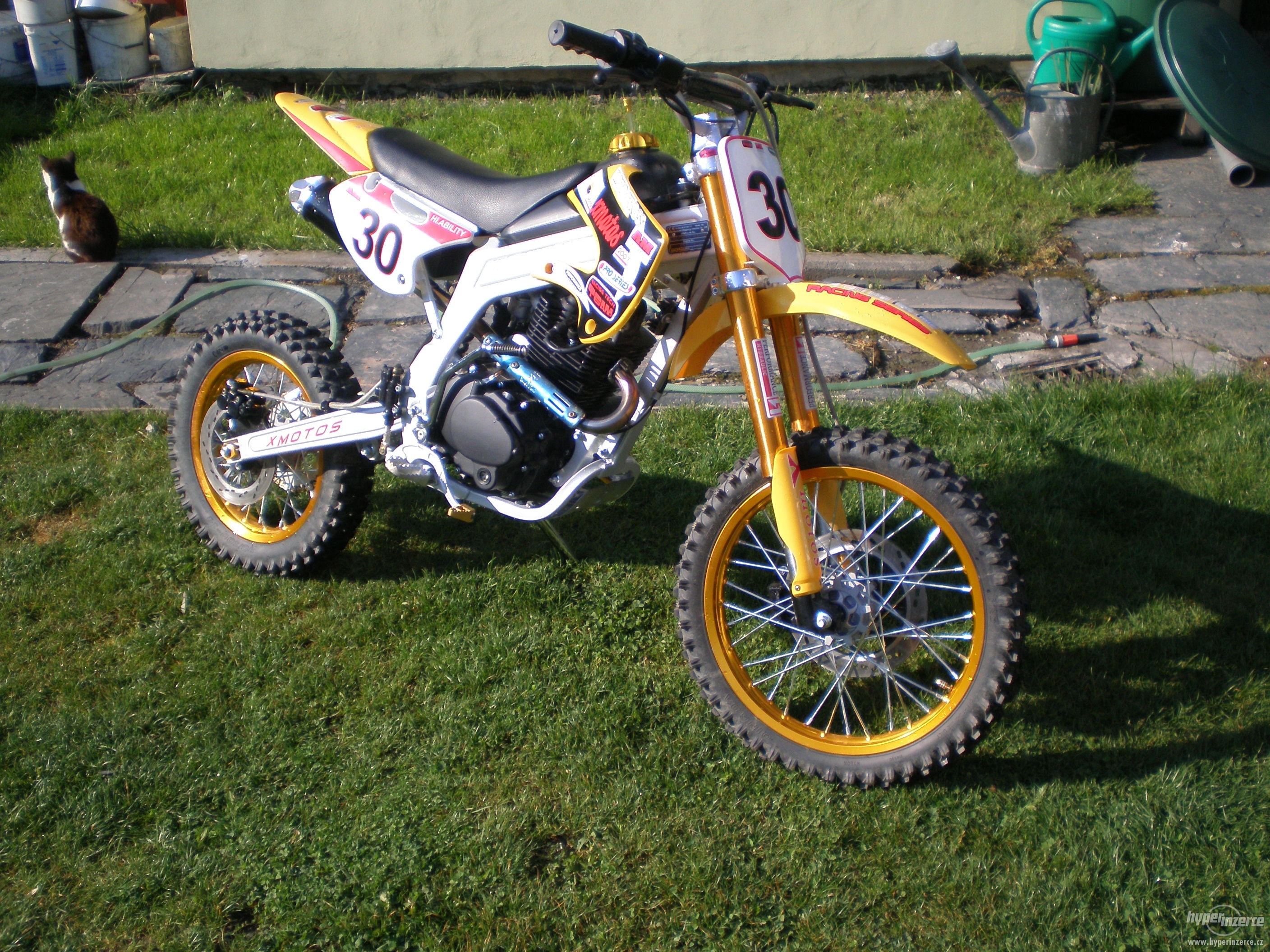 788319-motorka-cross-1.jpg